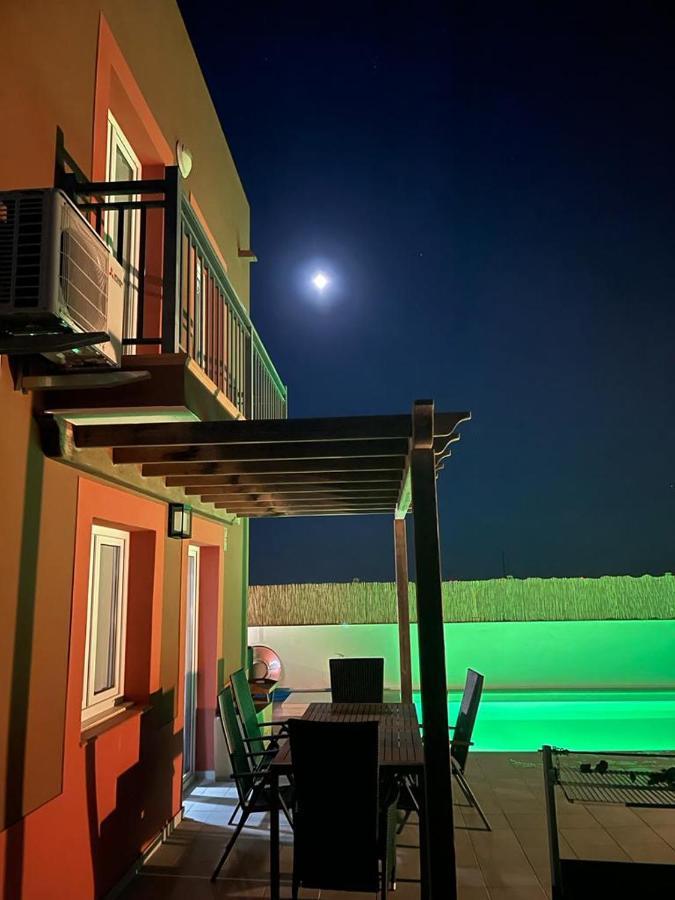 Villa Marie Agradable Y Tranquila Maison Con Piscina Corralejo Exterior foto
